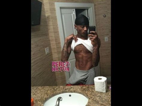Oct 5, 2020 · A nude photo of Tyga – Kylie Jenner’s ex-boyfriend – has leaked. A photo of the rapper’s penis surfaced on social media sites on Saturday, October 3, according to Page Six. The outlet ... . 