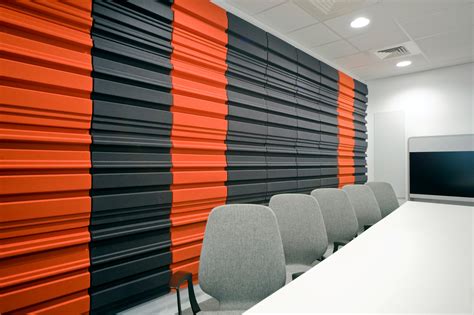 Sound absorbing wall panels. We eliminate reverberation and create environmental comfort. At LvB Italia we design and manufacture decorative sound-absorbing panels. In addition to reducing sound reverberation within a closed environment, like in a restaurant, office or conference room, our decorative sound-absorbing panels aesthetically enhance the space where they … 