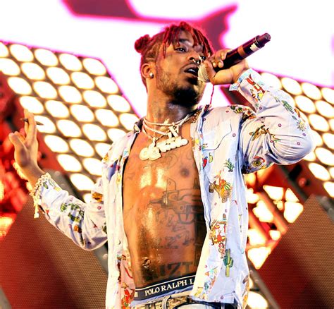 Soundcloud rapper. March 21, 2018. One of the promises of last year’s SoundCloud rap explosion was that it might upend hip-hop’s center, injecting punk energy and brusqueness into a genre that has threatened to ... 
