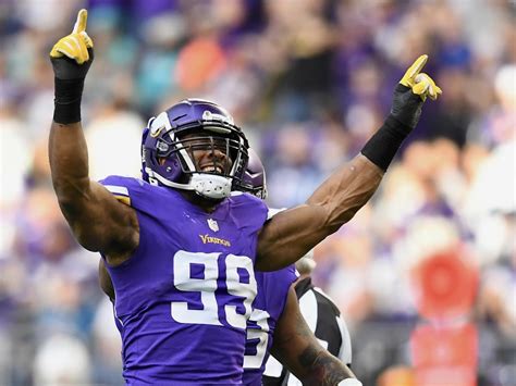 Source: Danielle Hunter agrees to new 1-year deal with Vikings