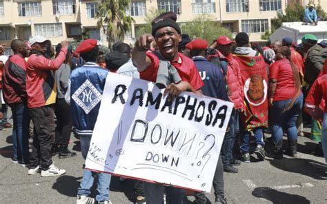 South Africans demonstrate and call for president to resign