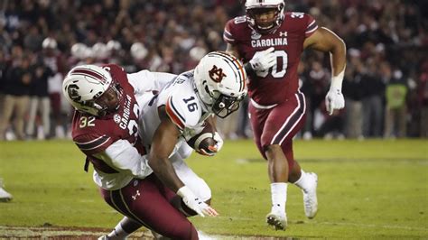 South Carolina starting linebacker Mohamed Kaba out for season with left knee injury