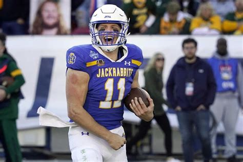 South Dakota State seeking FCS title repeat, Montana in first championship game since ’09