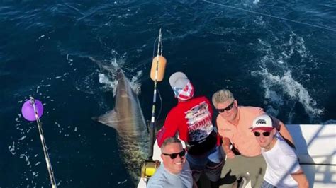 South Florida ocean kayaker recounts encounter with shark