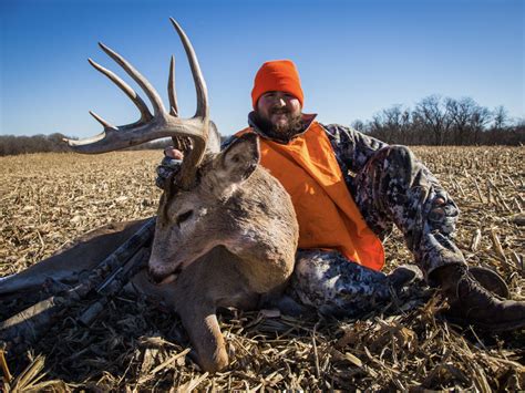 South Fork Outfitting Illinois Guided Big Buck Hunts