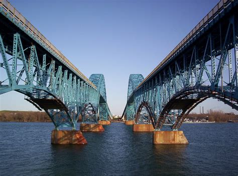 South Grand Island Bridge - Wikipedia