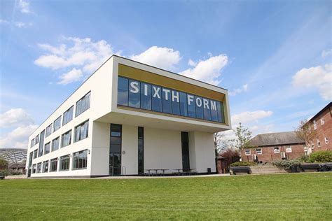 South Hunsley School and Sixth Form College