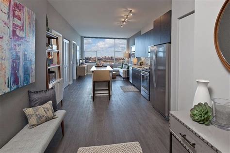 South Loop Luxury Apartments