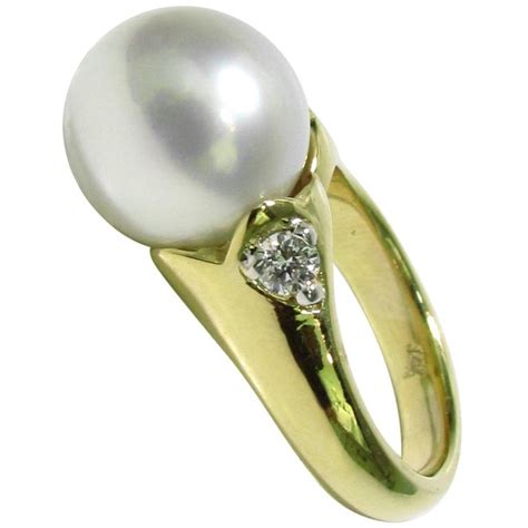 South Sea White Pearl Ring - 500 For Sale on 1stDibs