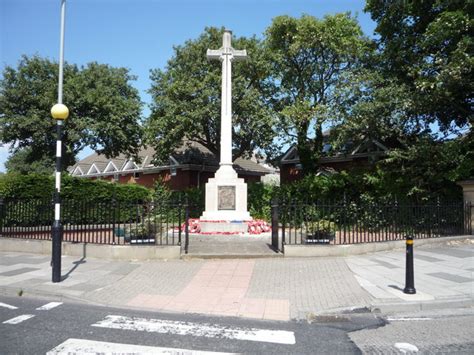 South Shields War Memorial, Westoe Co-Curate