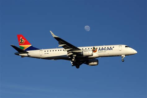 South african airlink. Discover Zimbabwe with Airlink, the most reliable and full-service airline in Southern Africa. Book your flight online and get great deals from USD291. 