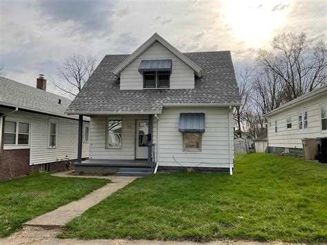 South bend house rentals. The Square. 4317 Southview Ln, South Bend, IN 46619. $805 - 940. 1-2 Beds. (574) 485-0850. 232 Laporte Ave Unit A. South Bend, IN 46616. Apartment for Rent. $900/mo. 