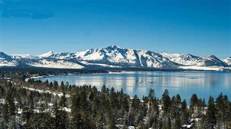 South lake tahoe february weather. Days of Hot Weather in South Lake Tahoe. By most people's standards, summer temperatures at Lake Tahoe are ideal. All but a couple of summer days warm up to at least 70 Fahrenheit, with about half making it to 80 degrees or more. It rarely becomes overly hot, as typically only one day a year heats up to 90 °F. 