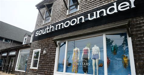 South moon under. South Moon Under s stores provide a selection of jewelry items, including bracelets, necklaces, rings and earrings. Its stores offer a range of accessories, such as handbags, belts, hats, scarves, socks, gloves and sunglasses. The stores provide gift cards of several denominations. In addition, South Moon Under offers delivery and shipping ... 