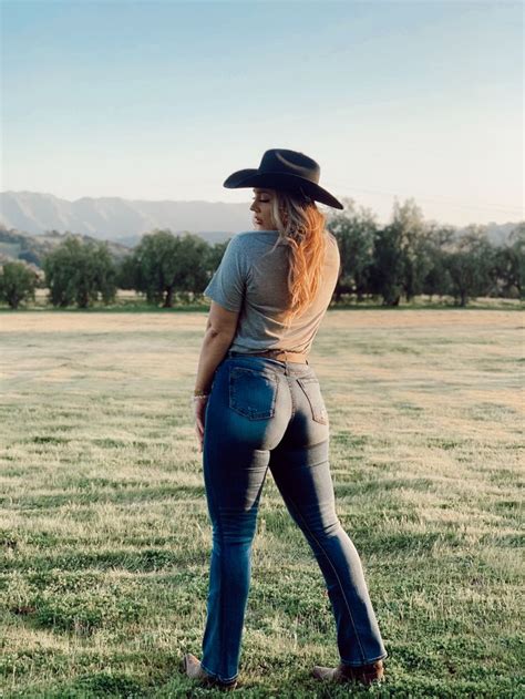 <span>👑</span>Onlyfans Free Videos