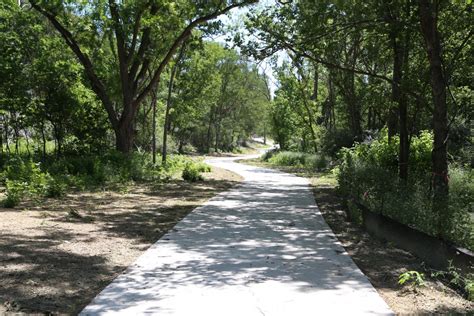 Southern walnut creek trail. A 10.4-mile concrete path for biking, hiking, running and e-biking, with 5 bridges and scenic views. The trail runs from Govalle Park to Walnut Creek Sports Park … 