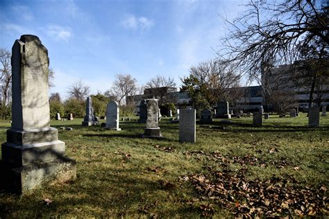 Holy Sepulchre Catholic Cemetery Southfield, Oakland County, Michigan, USA. 