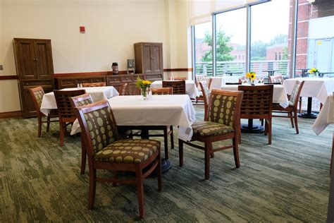 Six dining platforms within the all-you-care-to-eat dining hall that offer variety and nutritious options including an allergen-free stations. Southside accepts all meal plans, including Independence Dining and Faculty/Staff Byte plans, as well as Freedom, and Mason Money. Prices. Breakfast | $9.50 Lunch | $11.00 Dinner | $12.00. 