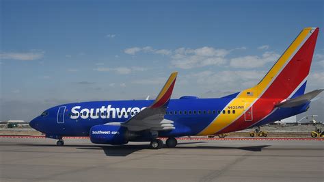 Southwest Airlines updates COVID-19 policies, extends middle …