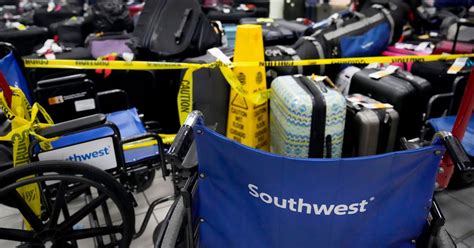 Southwest Official Apologizes As Thousands More Flights Are …