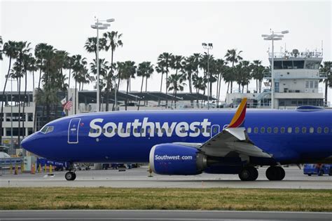 Southwest pilots authorize strike in sign of frustration with negotiations