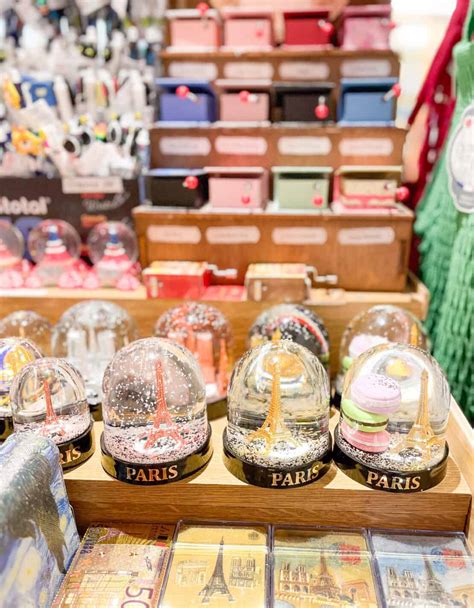 Souvenirs