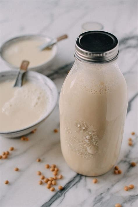 Soy Milk - How to Make Chinese Soy Milk