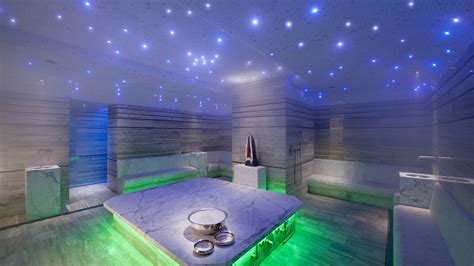 Spa erotico astoria. Nestled amidst the stunning red rocks of Sedona, Oak Creek Canyon offers a serene escape for those seeking relaxation and rejuvenation. With its picturesque landscapes and tranquil... 