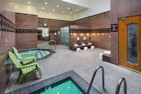 Spa san francisco. The city of San Francisco is technically in San Francisco County, but the city and county of San Francisco are the same entity. San Francisco is the only consolidated city/county u... 