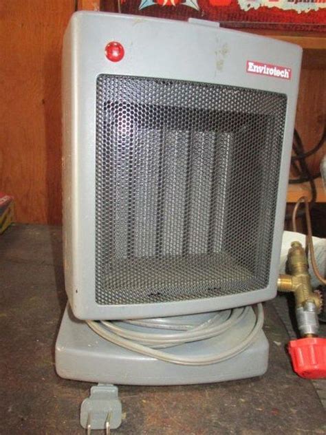 Space heater harbor freight. Mr. Heater 80000-BTU Forced-air Garage Heater (Propane or Natural Gas). The Mr. Heater Big Maxx 80,000 BTU unit heater will turn your garage or barn into a work space you can use all year-round. Uses a built-in high velocity electric fan to pull cool air in and across the heat exchanger, then forcing warm, comfortable air out. 