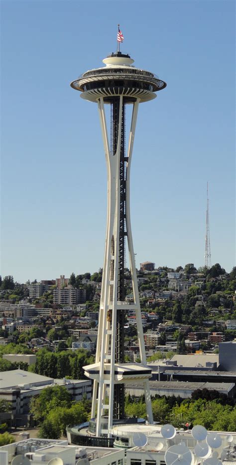 Space needle hours. 