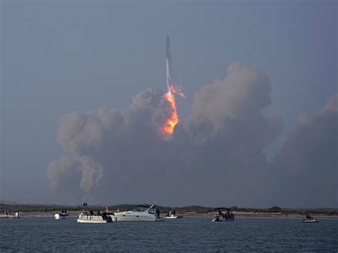 SpaceX Starship launches, explodes over Gulf of Mexico