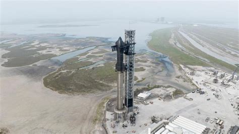 SpaceX preps 1st test flight of big ‘Starship’