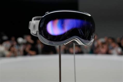 Spacey specs: Apple promises ‘spatial computing’ with $3,500 goggles