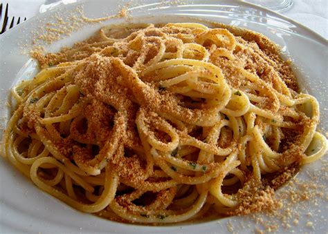 Spaghetti alla siracusana - Wikipedia