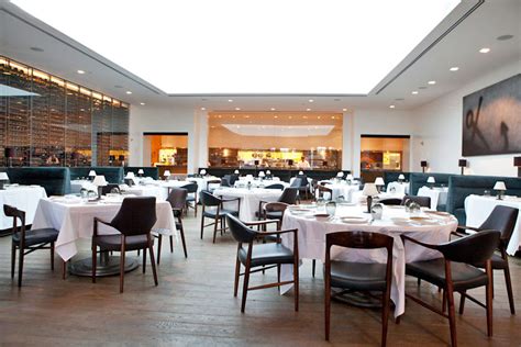 Spago restaurant beverly hills. Nov 10, 2012 · But his attention is rarely far removed from his flagship, Spago Beverly Hills, where he achieved fame 30 years ago, a restaurant that ushered in so many trends, the chef as star, Asian fusion ... 