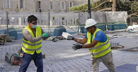 Spain plans to ban outdoor work in extreme heat
