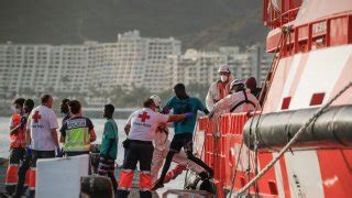 Spain rescues 86 people near the Canary Island, but scores of migrants from Senegal remain missing
