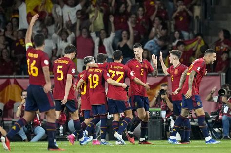 Spain wins 25th straight qualifier at home to keep Scotland from clinching spot in Euro 2024