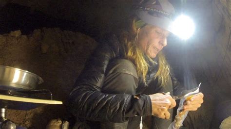 Spanish climber leaves cave after 500 days in isolation