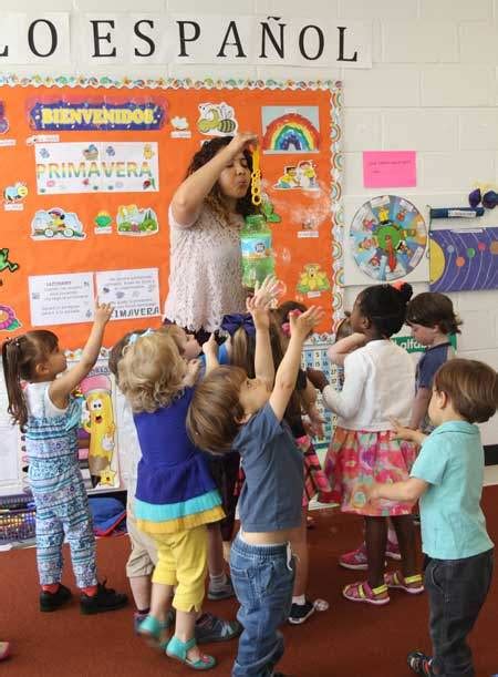 Spanish immersion preschool. Things To Know About Spanish immersion preschool. 