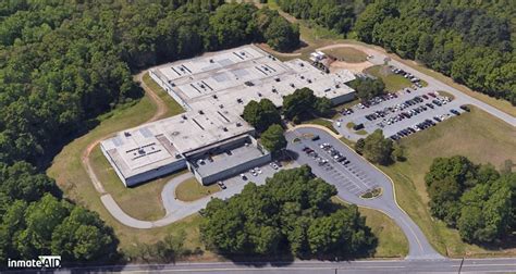 Lawsuit claims Lane's death part of a broader problem at Spartanburg jail. A lawsuit on behalf of a man who died in-custody last year at the Spartanburg County Detention Center was filed Monday ...