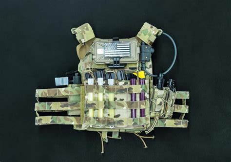 A typical Special Forces plate carrier setup is for a soldier who might be working with local forces, in a war zone overseas, or on a direct action mission. ... Aside from the LBT 6094, the Crye Precision JPC Jumpable Plate Carrier seems to always be at the top of every list when talking about plate carriers for the military and special .... 