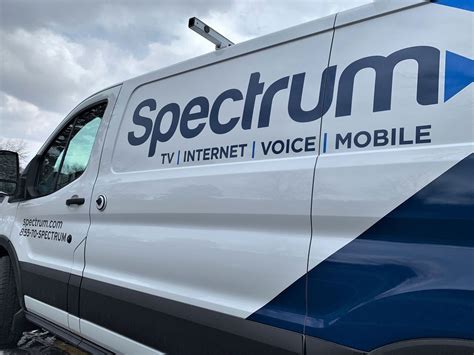 The latest reports from users having issues in Saint Charles come from postal codes 63304, 63303 and 63301. Spectrum is a telecommunications brand offered by Charter Communications, Inc. that provides cable television, internet and phone services for both residential and business customers. It is the second largest cable operator in the United ....