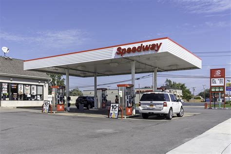 Speedway fuel station. Speedway is a convenience store and gas station chain operating in the United States. With over 4,000 locations in 31 states, Speedway offers a variety of snacks and beverages, including their own private label brands. They also provide high-quality fuel options such as gasoline and diesel, and offer services such as car washes and ATM machines. 