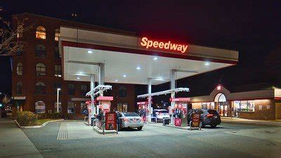 Speedway in New Brighton, MN. Carries Regular, Midgrade, Premium, Diesel. Has Propane, C-Store, Pay At Pump, Restrooms, Air Pump, ATM. Check current gas prices and read customer reviews. Rated 4.1 out of 5 stars.