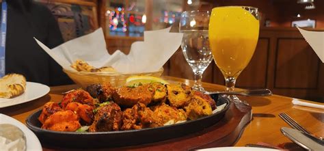 Spicebowl. Spice Bowl Restaurant: Dubai Mall - Mid Range Eats - See 16 traveler reviews, 8 candid photos, and great deals for Dubai, United Arab Emirates, at Tripadvisor. 