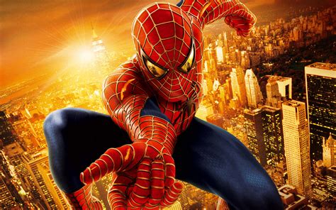 Take “the ultimate spin” in this Trailer Rewind back to Tobey Maguire's first swing as the original cinematic Spidey. Complete your Spider-Man collection tod.... 