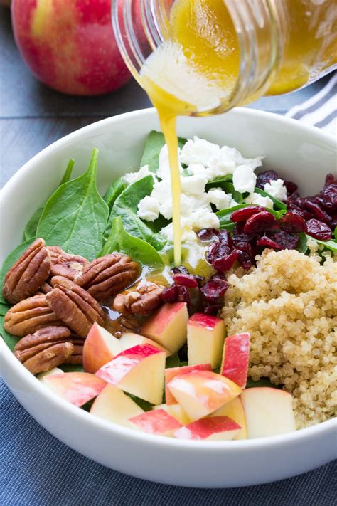 Spinach Salad with Quinoa - Kristine