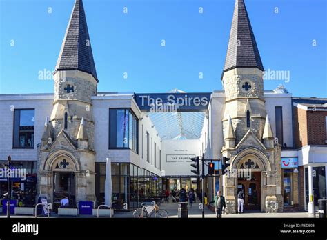 Spires Centre & Streetlink - Lambeth and Southwark Mind